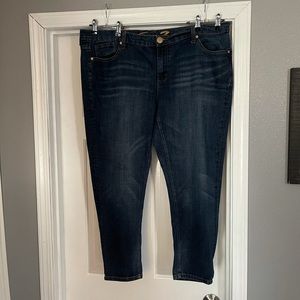 Skinny Easy Fit Seven Jeans